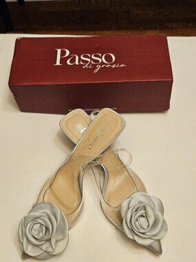 Passo Pointed Toe Satin Rosette 2" Kitten Heel Slingback Shoes Size 11